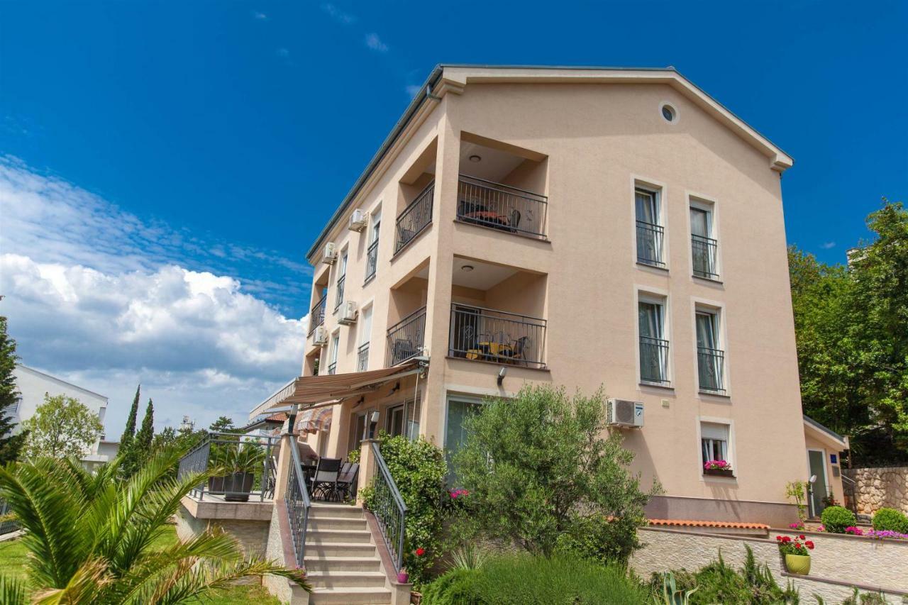 Bruno Apartment Crikvenica Luaran gambar